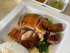 烧腊双拼饭-明腾壹间茶餐厅(新都会花园广场店)