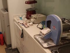 -瑞尔齿科(上海长风大悦城店)