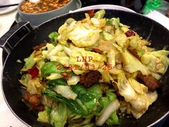 干锅手撕包菜-聚鑫阁江浙菜·非遗传承技艺(青村帝华园店)