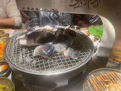 -草家酱蟹炭火烤肉店(珲春南路一店)