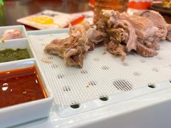 手抓羊肉-撒拉花儿·新疆菜·清真(太阳宫店)