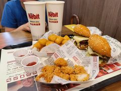 -The Habit Burger Grill 哈比特汉堡(世博店)
