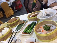 -龙凤美食(汇都店)