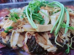 木屋秘制炭火烤鱼-浔味·山屿湖·正宗淳牌全鱼宴老字号