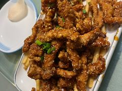 -老码头黑皮肘子锅包肉(赣水路店)