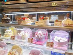 面包甜点陈列柜-巴黎贝甜(大宁国际商业广场店)