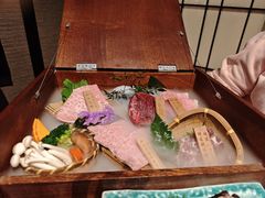 -山川小町·极番烧肉(新地假日广场店)