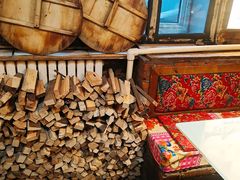 -鱼窝棚柴火铁锅炖(富山屯店)