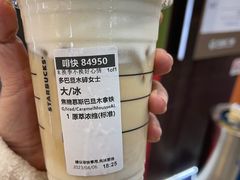 -星巴克臻选(周浦万达店)