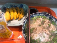 -老新隆牛肉锅贴(新街口店)