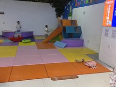 -红黄蓝成长中心(公益西桥校区)