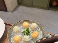 -得意咚瓜·顺德鱼生·冬瓜火锅(深圳首店)