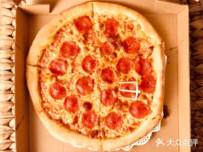 纽约客匹萨(静安寺店)意大利腊香肠披萨图片