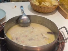 -洪氏嗨捞·猪肚鸡火锅(阳光天地店)