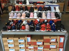 -上品折扣(回龙观店)