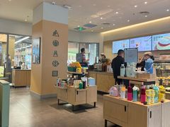 -星巴克臻选(华堂·新辰汇店)