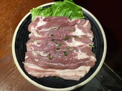 -青瓦炭韩潮烤肉(花园道店)