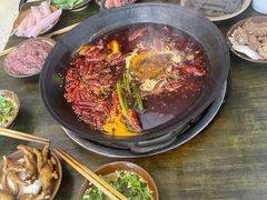 -黄潇洒老火锅(九眼桥宏济巷店)