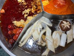 奔驰三味锅-潮辣成都老火锅(奉贤扶港路店)