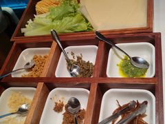 -五谷丰登农家院·地道胶东菜·海鲜烧烤(威海店)
