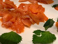 三文鱼刺身-四海一家自助餐(益田假日广场店)