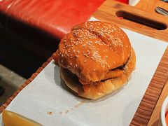 薯条汉堡-悠航SLOWBOAT(三里屯店)