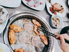 -金滏山烤肉·海鲜·火锅自助餐厅(襄阳万达店)