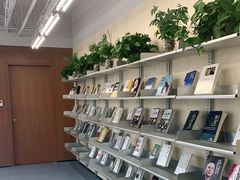 -无奔眼镜·蔡司·依视路授权店(马家堡店)