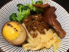 卤肉饭-胡须张鲁肉饭(美食文化馆店)