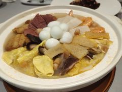 砂锅全家福-屋里厢上海菜馆