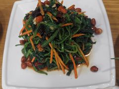 菠菜陈醋花生米-李连贵熏肉大饼(沈阳站店)