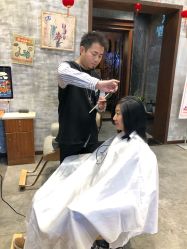 点击看大图 -T.1 hair salon烫染接发