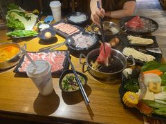 -呷哺呷哺(万达新世界店)
