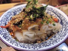 -苗阿哥酸汤牛肉火锅(体育场店)