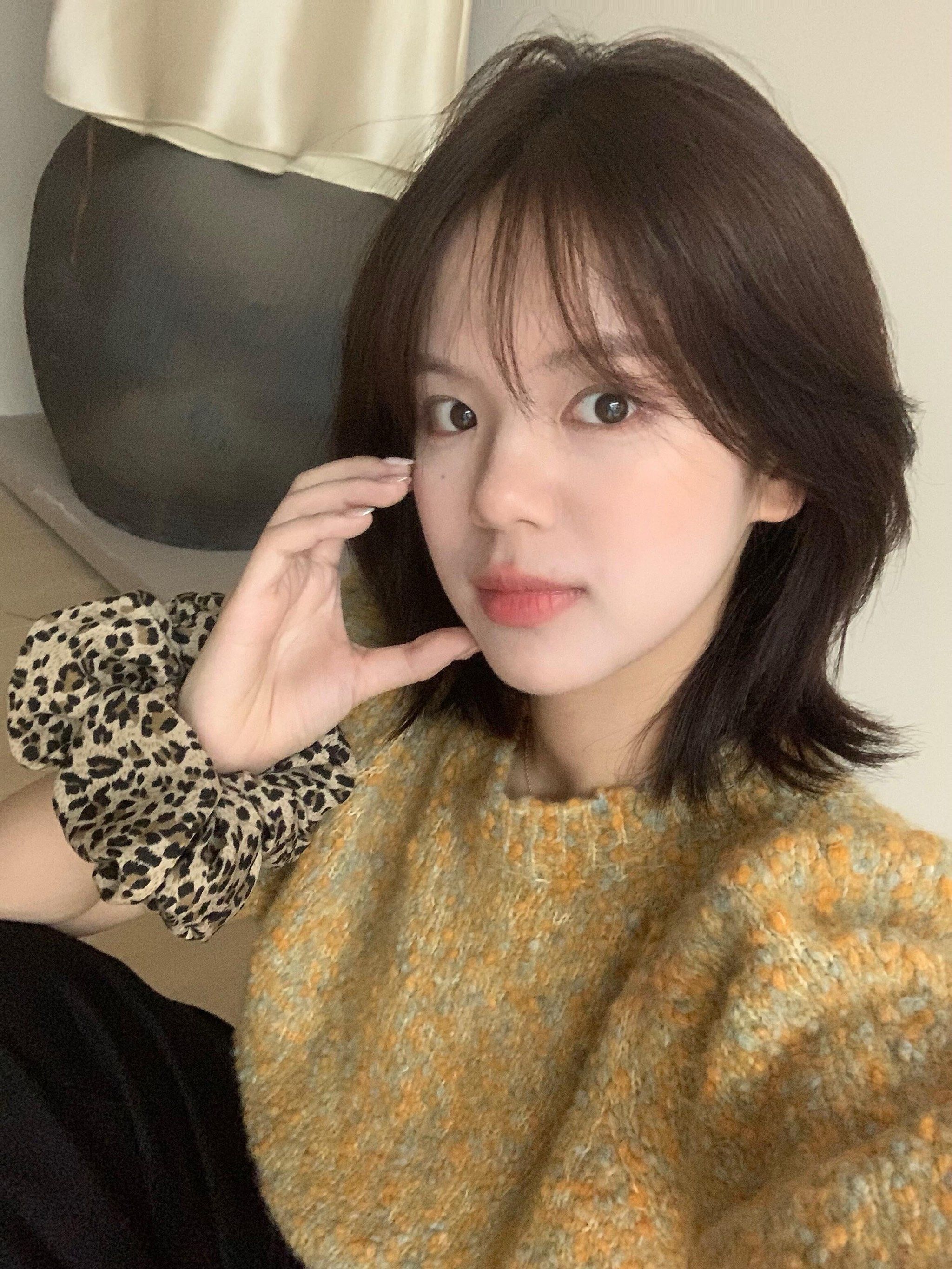 马上马上出个教程给你们
	
#今日发色 #发色分享 #换个新发型