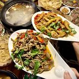 大表哥推荐的创新鸡煲！！谁吃谁知道！！