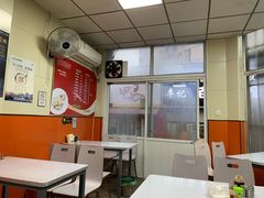 大堂-海平馄饨(逍遥二路店)