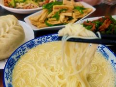 -雪琴面馆富安特色鱼汤面(城中花园店)