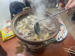 -威邵鸡煲(西华路总店)