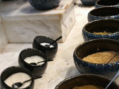 -金滏山烤肉·海鲜·火锅自助餐厅(襄阳万达店)