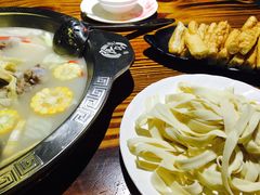 -庄老幺火锅(娄山关路店)