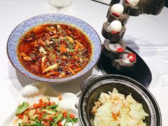 酸娇鸡-山顶顶概念四川菜(黄埔大道店)