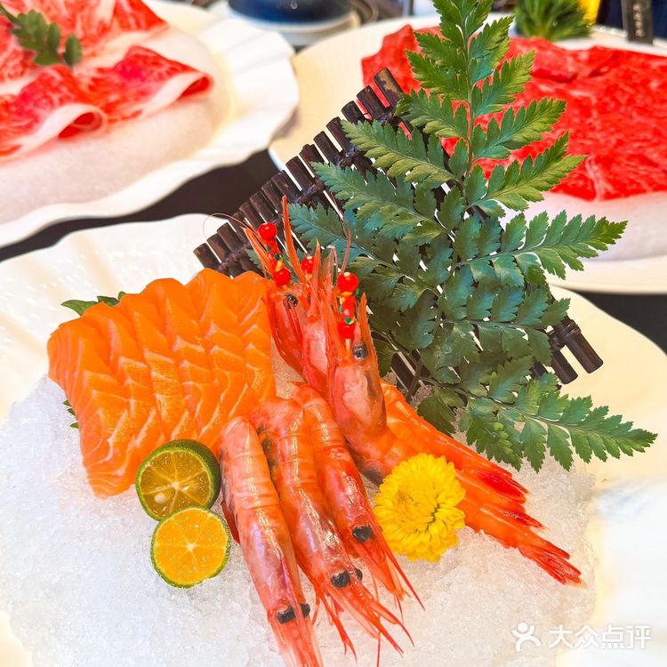 高级小区金茂府旁边的黑牛先生！太高级了！一进店