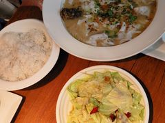 -鱼亨小鲜酸菜鱼(大信店)