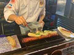 -六合夜市