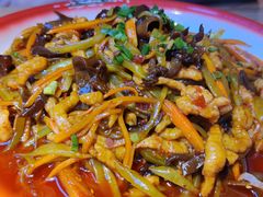 -思博半步颠小酒馆(梦时代店)