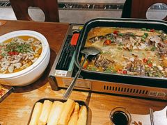 -令狐冲·炭烤活鱼(宝龙店)