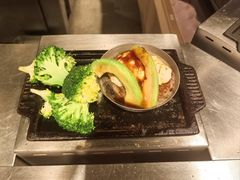 牛油果塔塔汉堡肉-肉肉大米(金虹桥店)