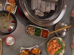 -围炉肉舍•炭烤活鳗•丹东海鲜烤肉(步行街店)