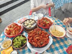-老街烧烤大排档·地道湖北菜·龙虾馆(汉口火车站店)